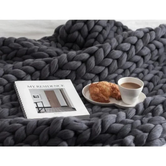 Luxury Heavyweight Knit Blanket, Hand-Woven Soft Throw